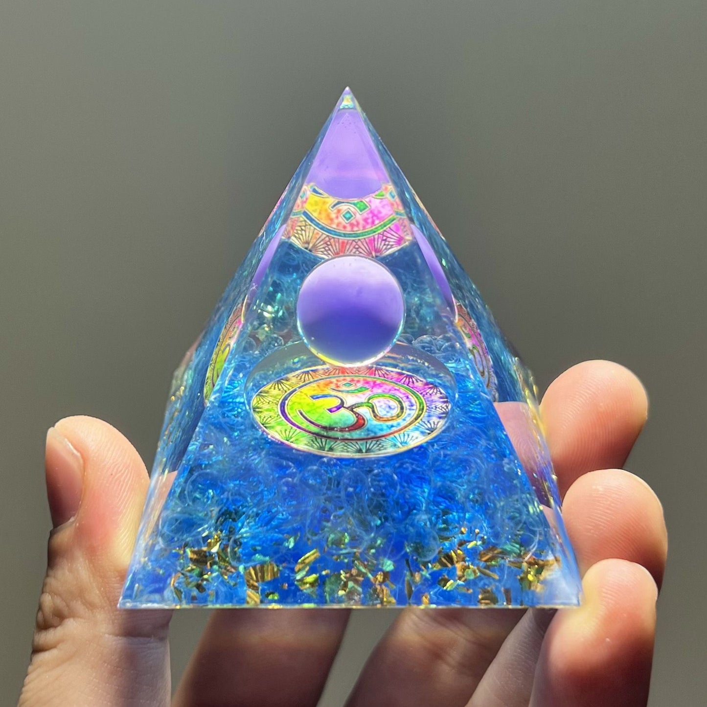Pyramid Desktop High-end Ornament Birthday Gift Fish Tank Landscaping Car Decoration Resin Epoxy+Crystal Ball/Stone