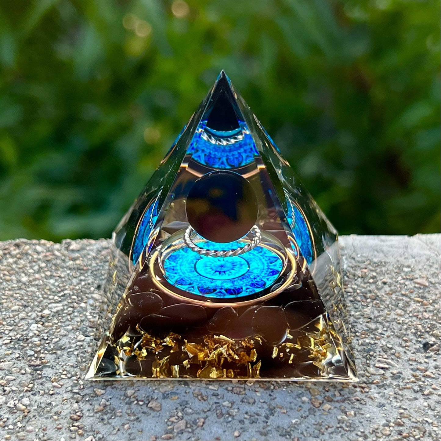 Pyramid Desktop High-end Ornament Birthday Gift Fish Tank Landscaping Car Decoration Resin Epoxy+Crystal Ball/Stone